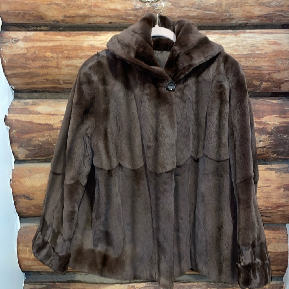 🤎Stunning L Super Soft Plucked Reversible Mink Hooded Coat